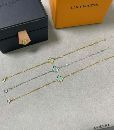 l0*is V*t0n amazonite squar bracelet