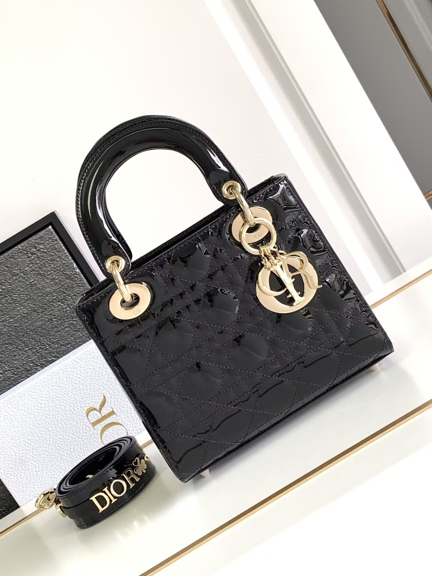 small lady D*or my abcD*or bag 20x17x8cm
