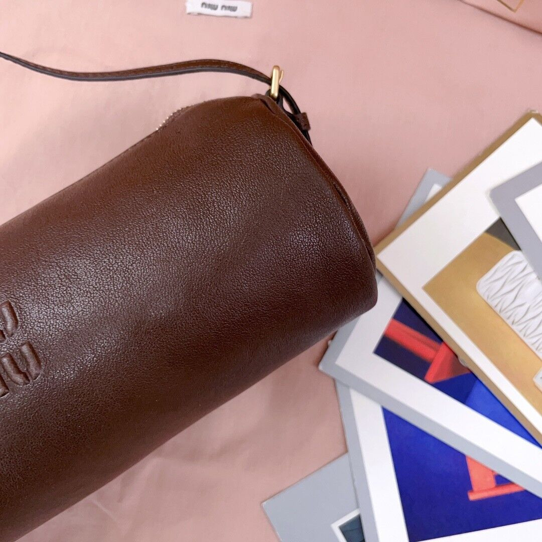 Miu Miu Nappa leather pouch 22x9x9cm