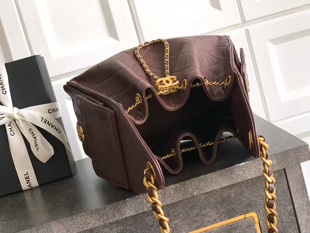 Ch*el 25c bucket bag 26x30x14cm