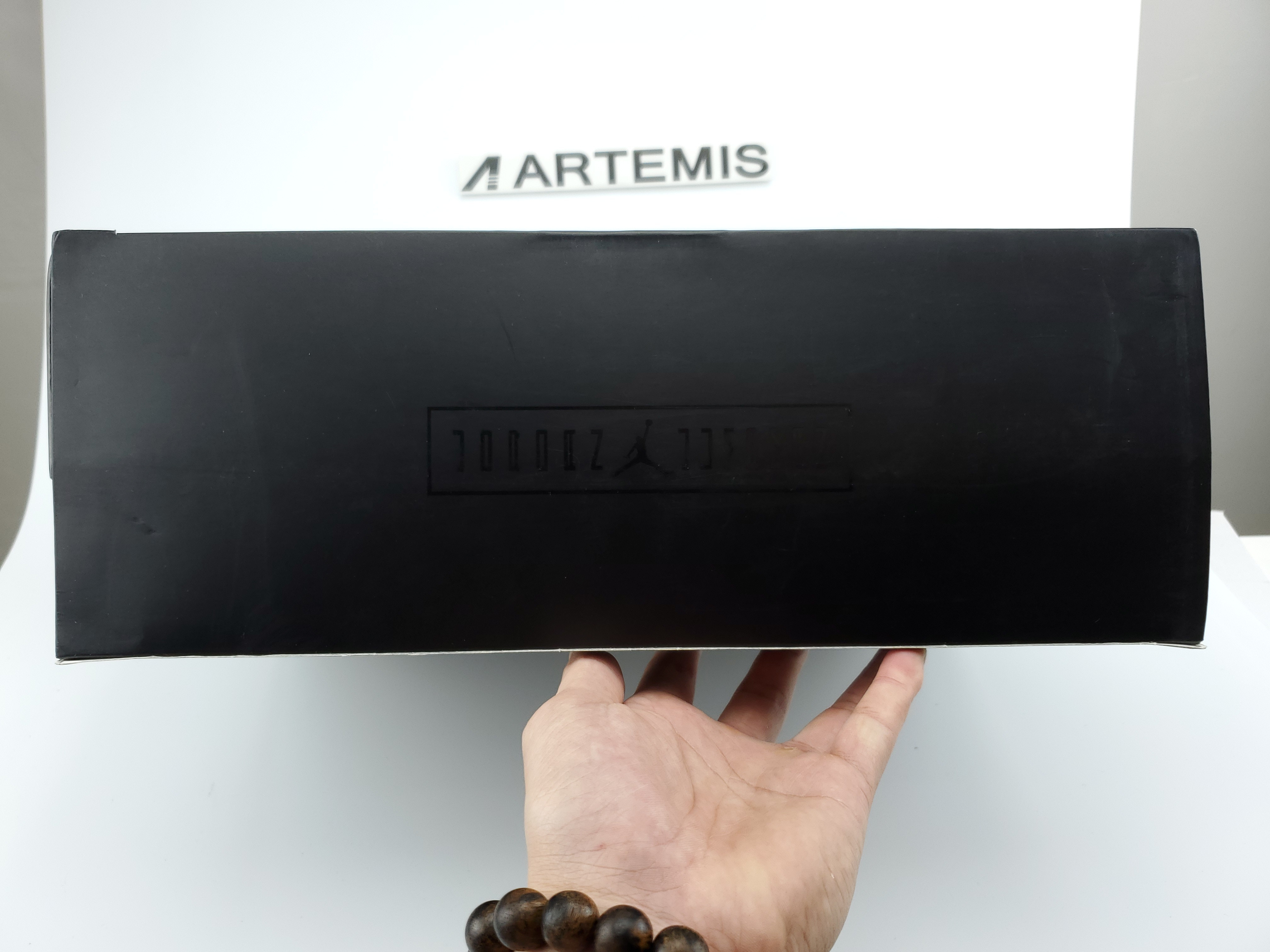 Jordan 11 Retro Space Jam (2016)