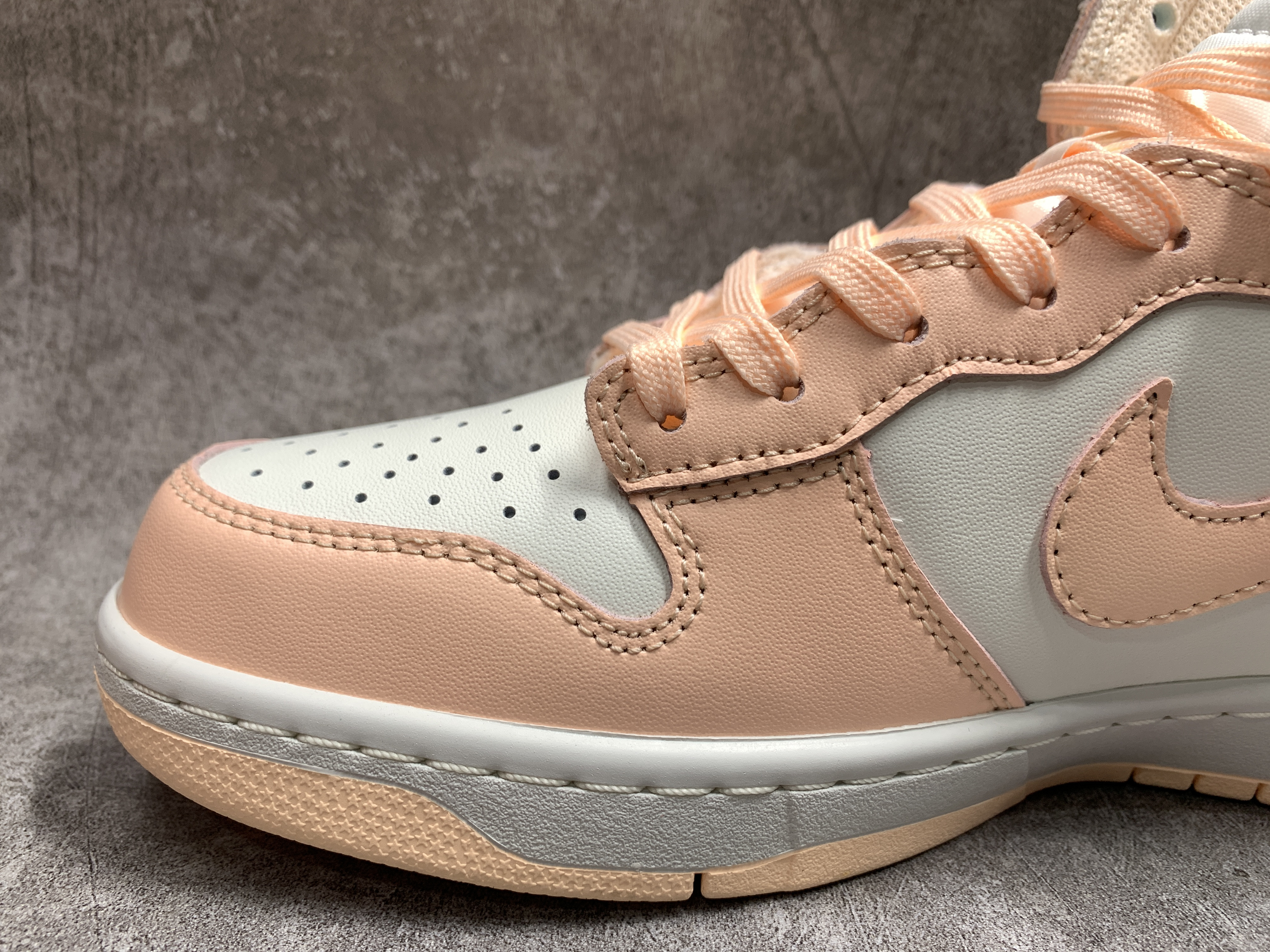 Nike Dunk High Sail Crimson Tint