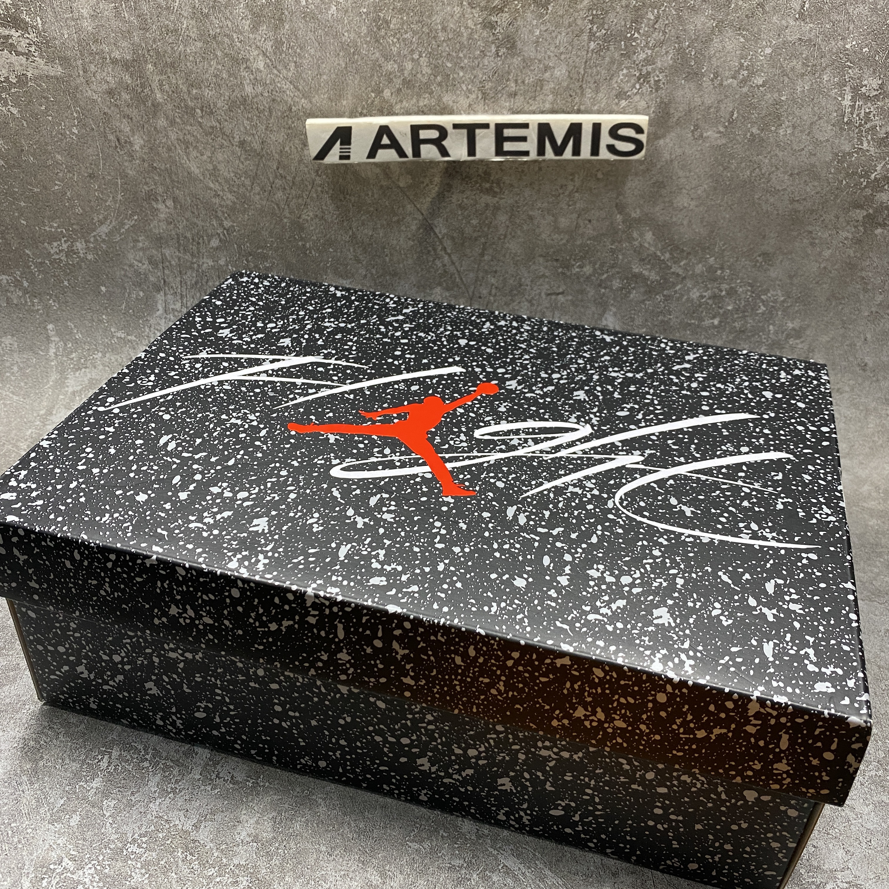 Air Jordan 4 Reto Military Black