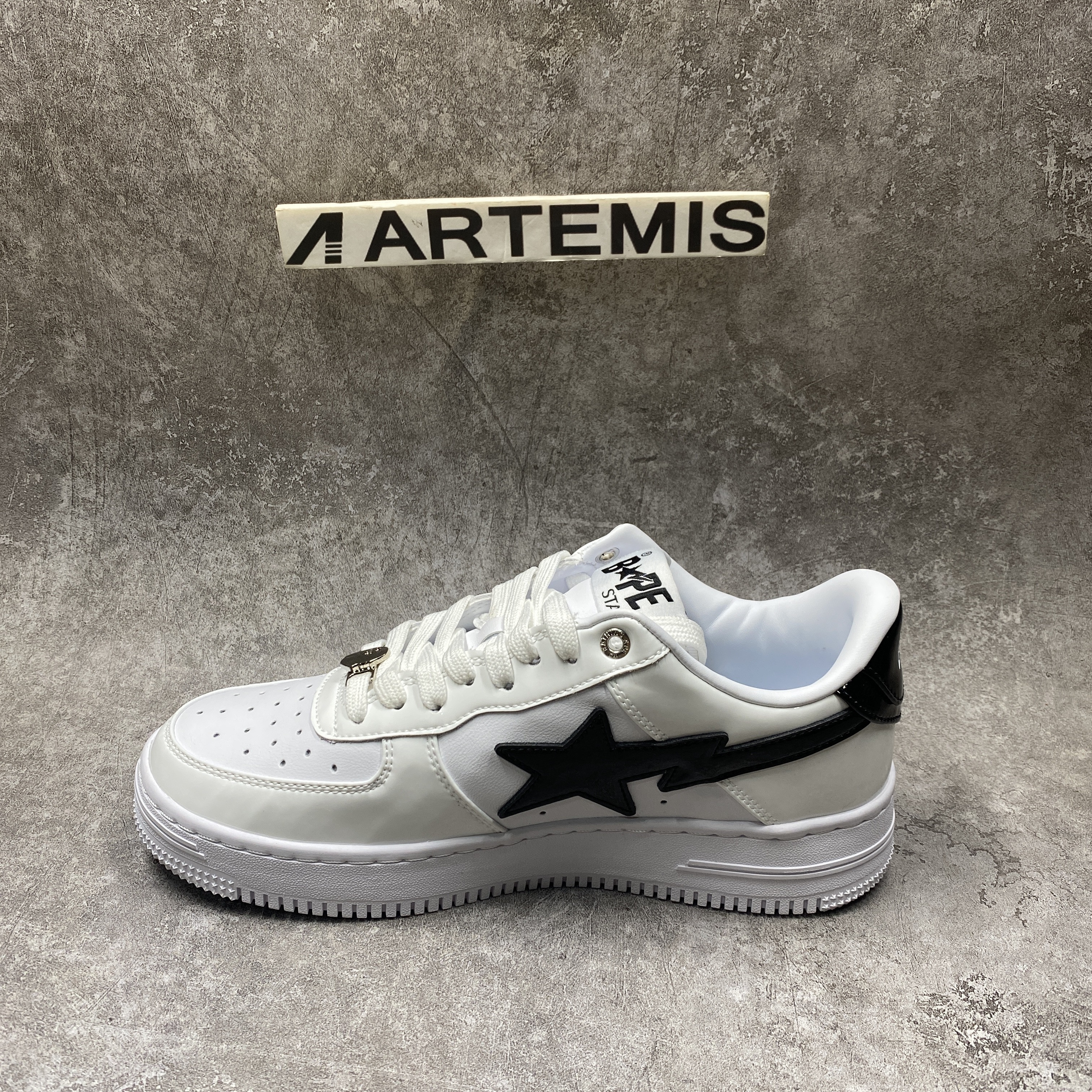 BP Sta  Low White Black