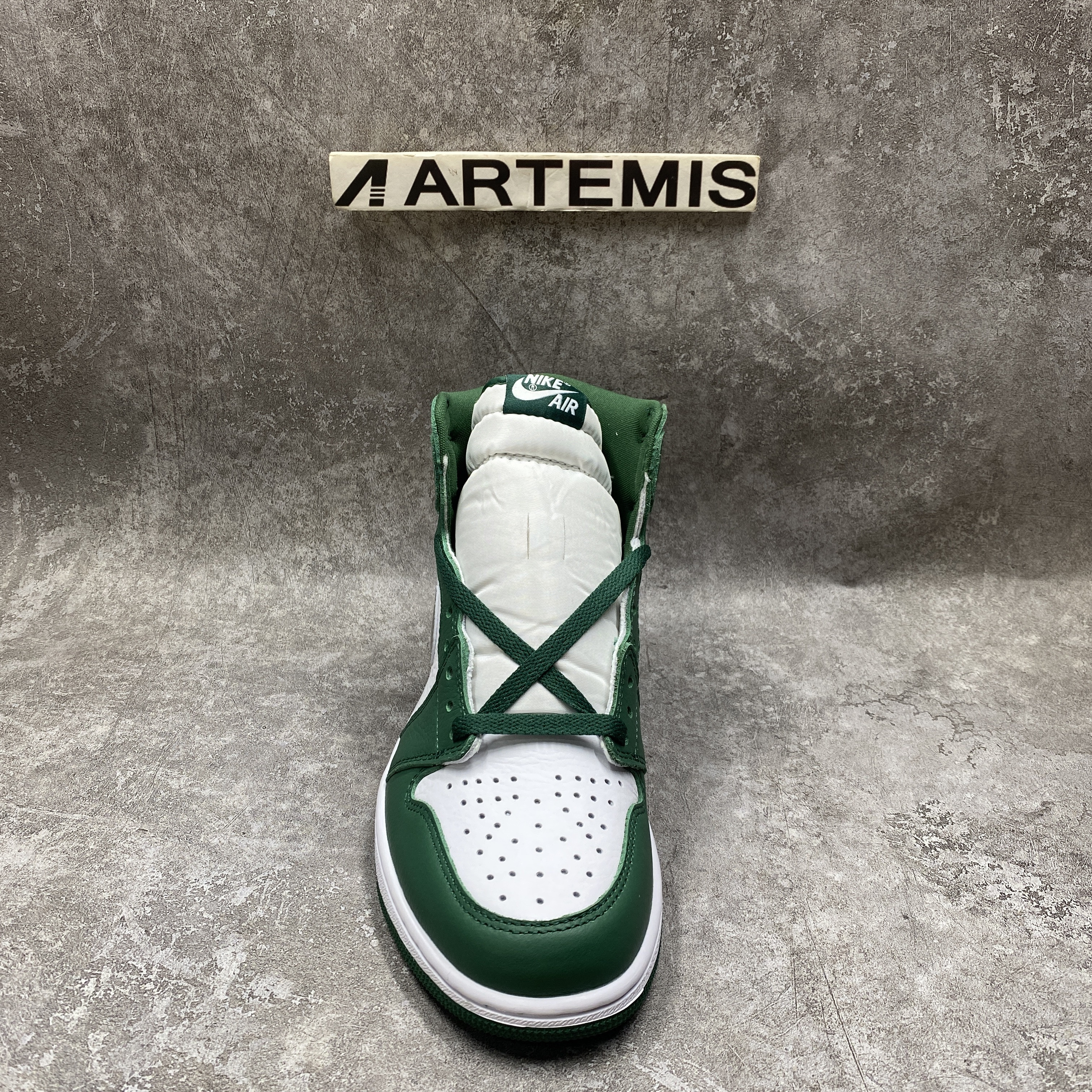 Air Jordan 1 High OG Gorge Green