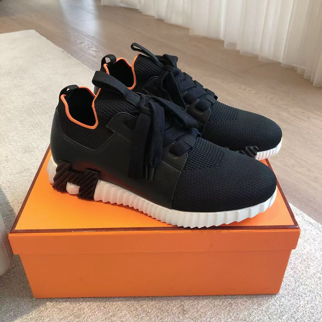 ua H**me5 bouncing sneaker