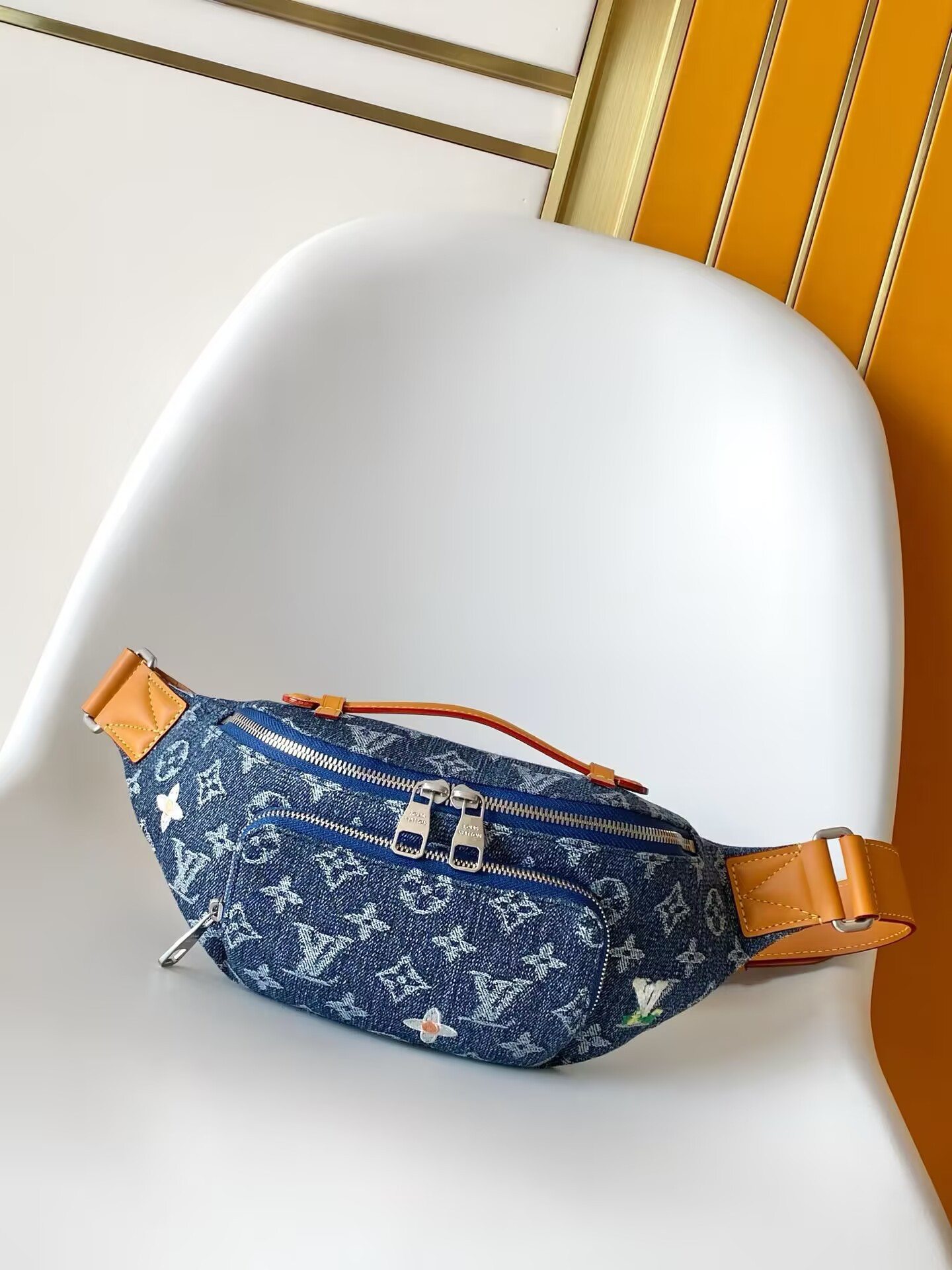 LV Rush Bumbag M27640 30x15x8 cm