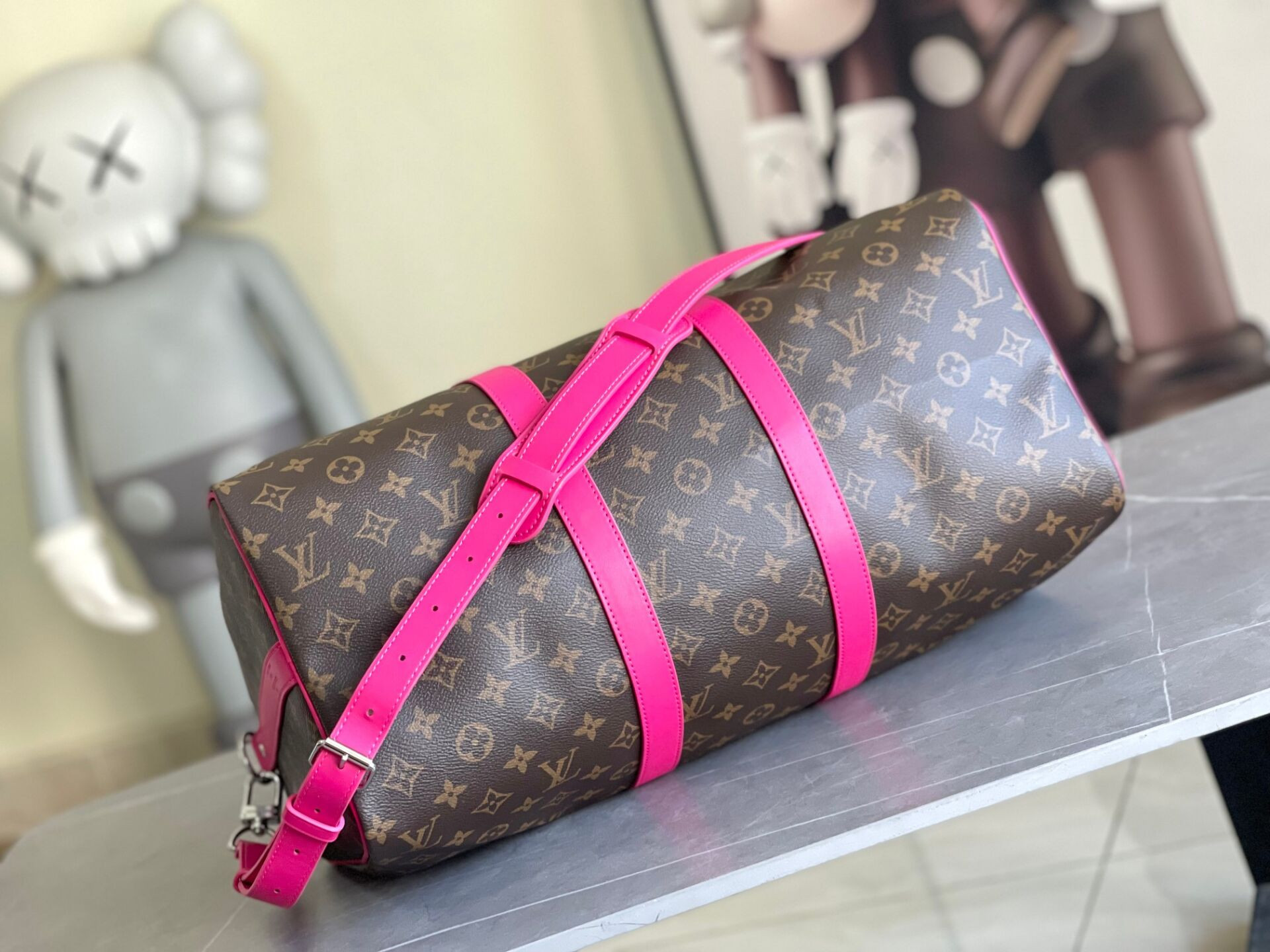 LV Keepall Bandouliere 45 M13807 45 x 27 x 20 cm