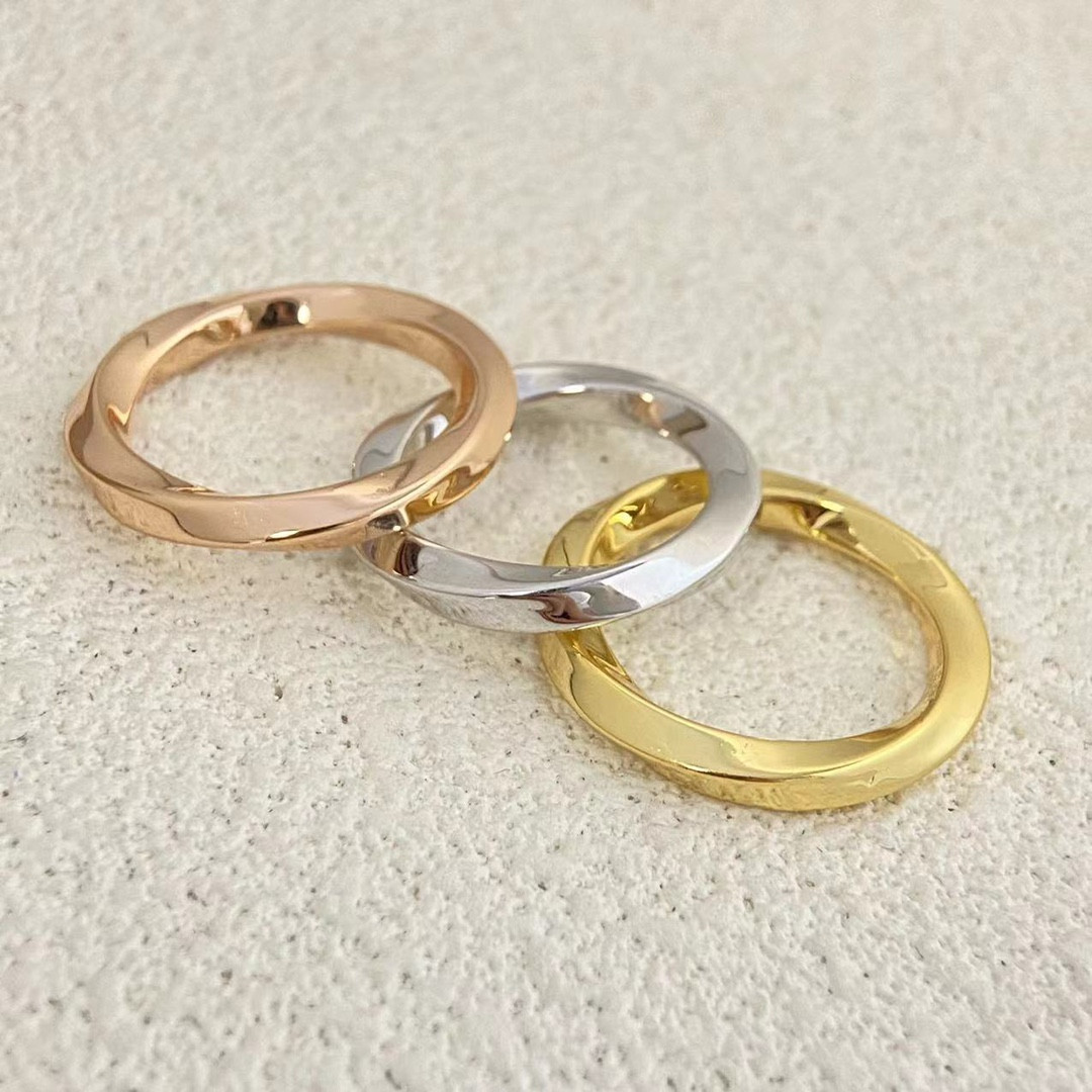 Graff Smooth Twist Rope Ring