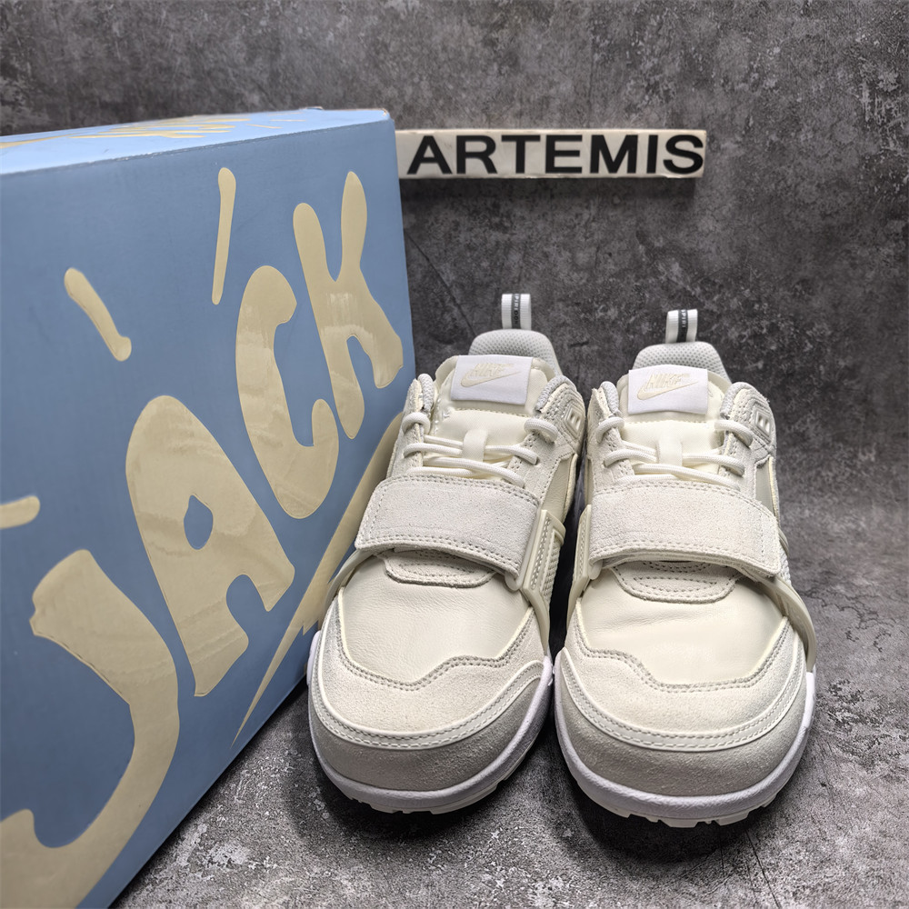 UA Nike Zoom Field Jaxx SP Travis Scott Sail