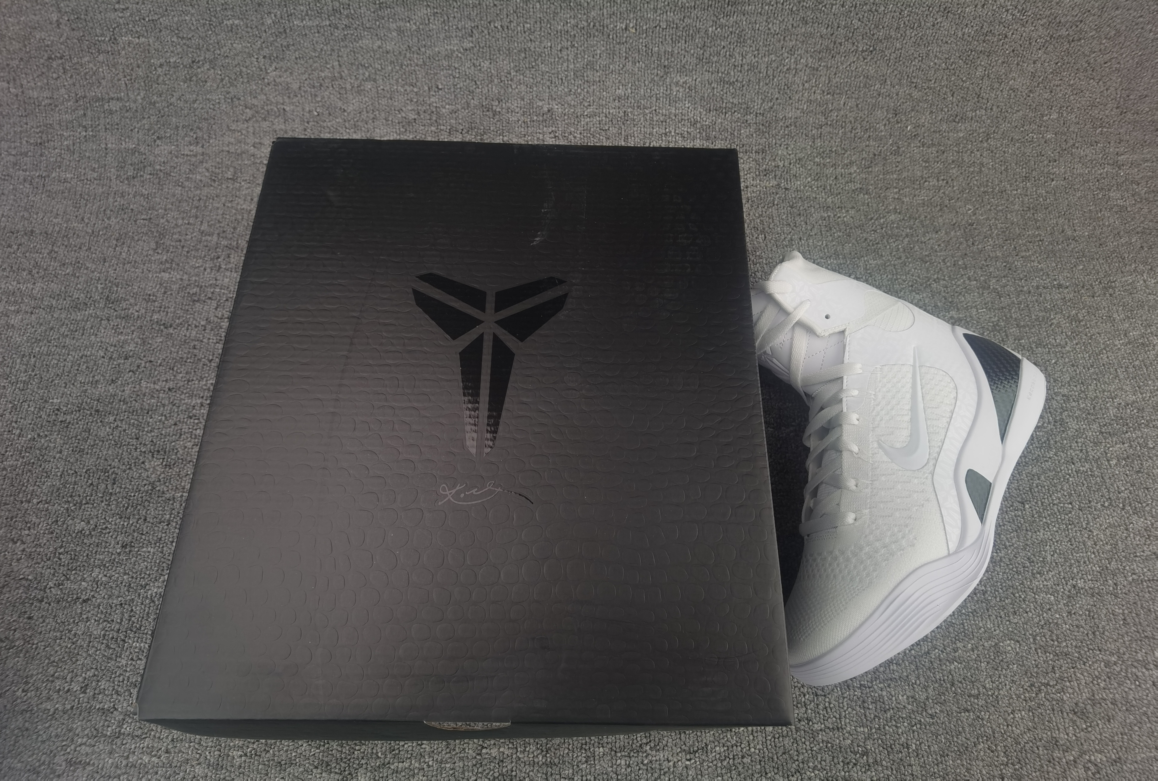 UA Nike Kobe 9 Elite Protro