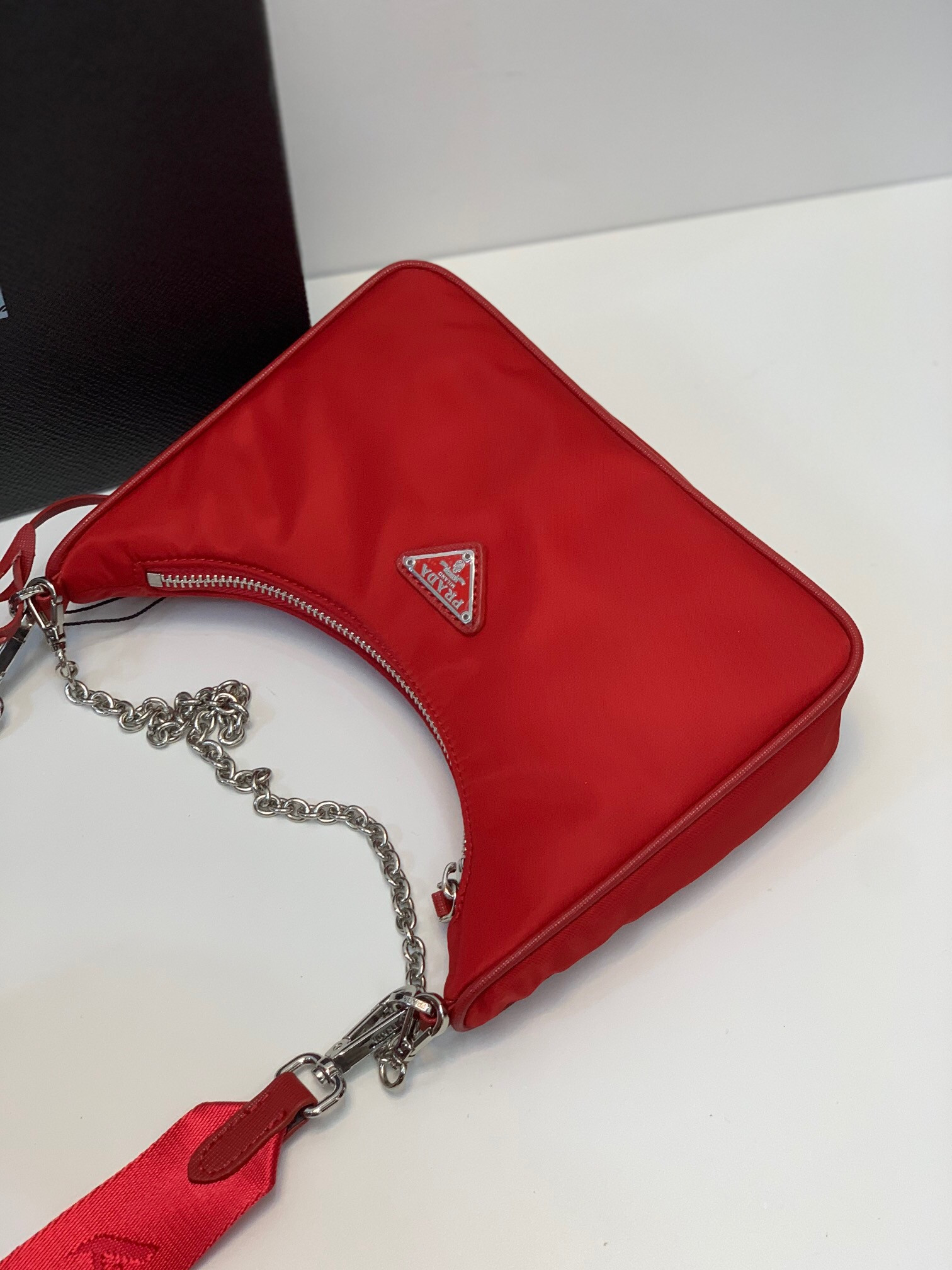 Pra*a re-edition 2005 re-nylon bag red