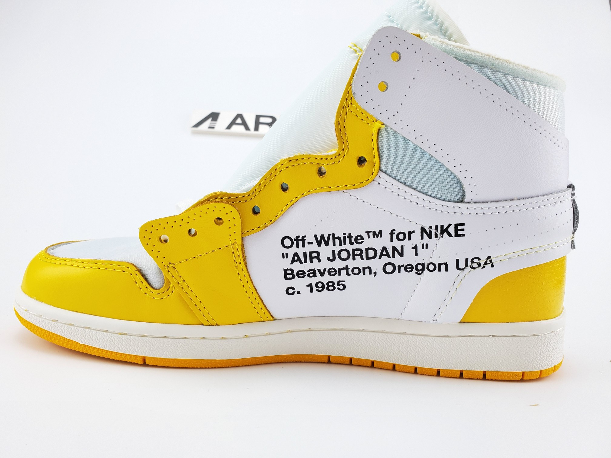 Air Jordan 1 Retro High Off-White Yellow