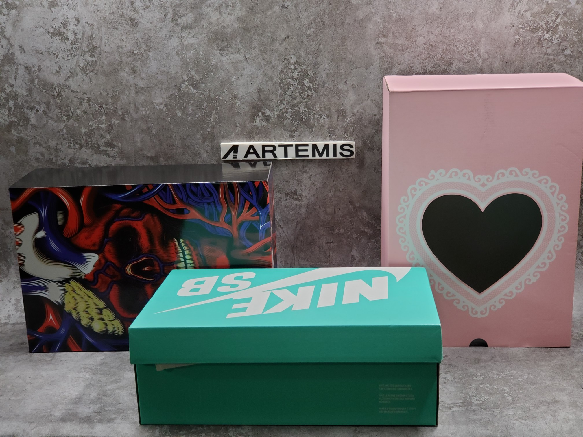 Nike SB Dunk Low StrangeLove Skateboards