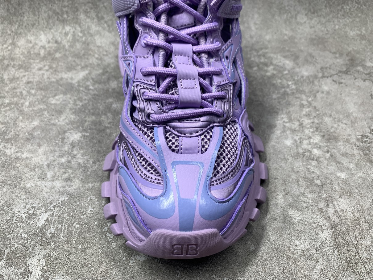 Balenciga Track 2.0 Sneaker in Lilac