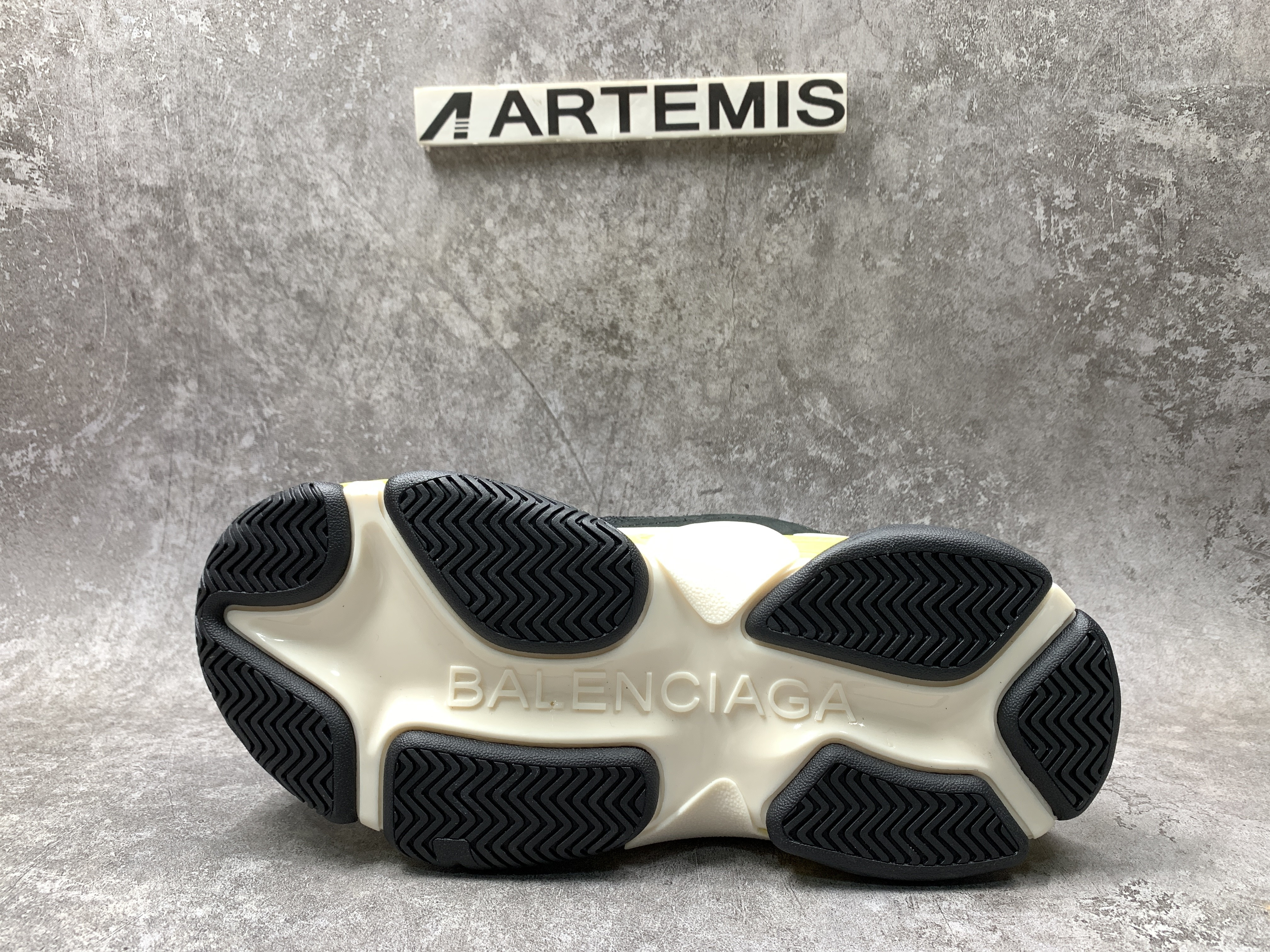 Balenciga Triple S Sneaker Black Yellow