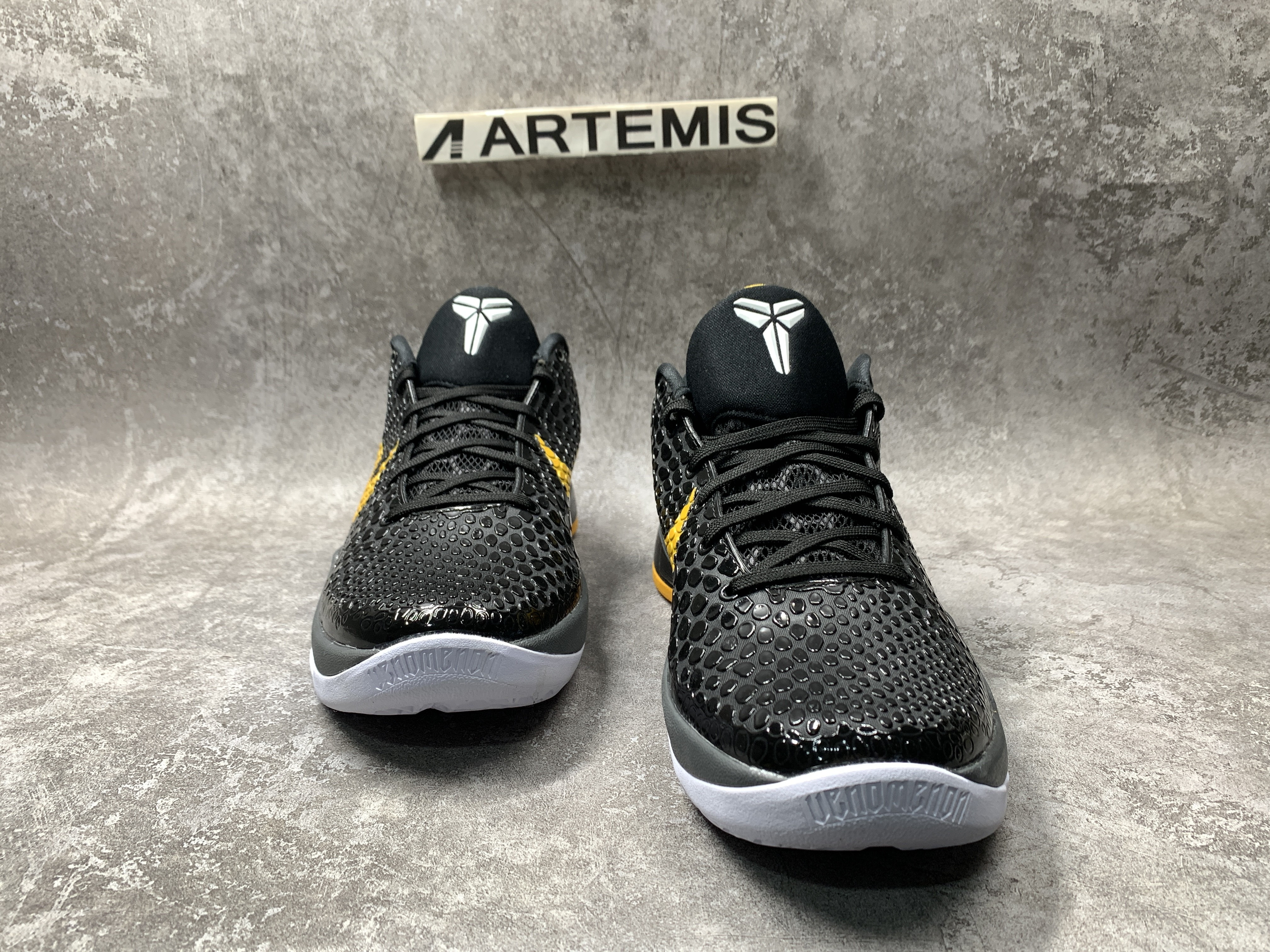 Nike Zoom Kobe 6 Black Del Sol