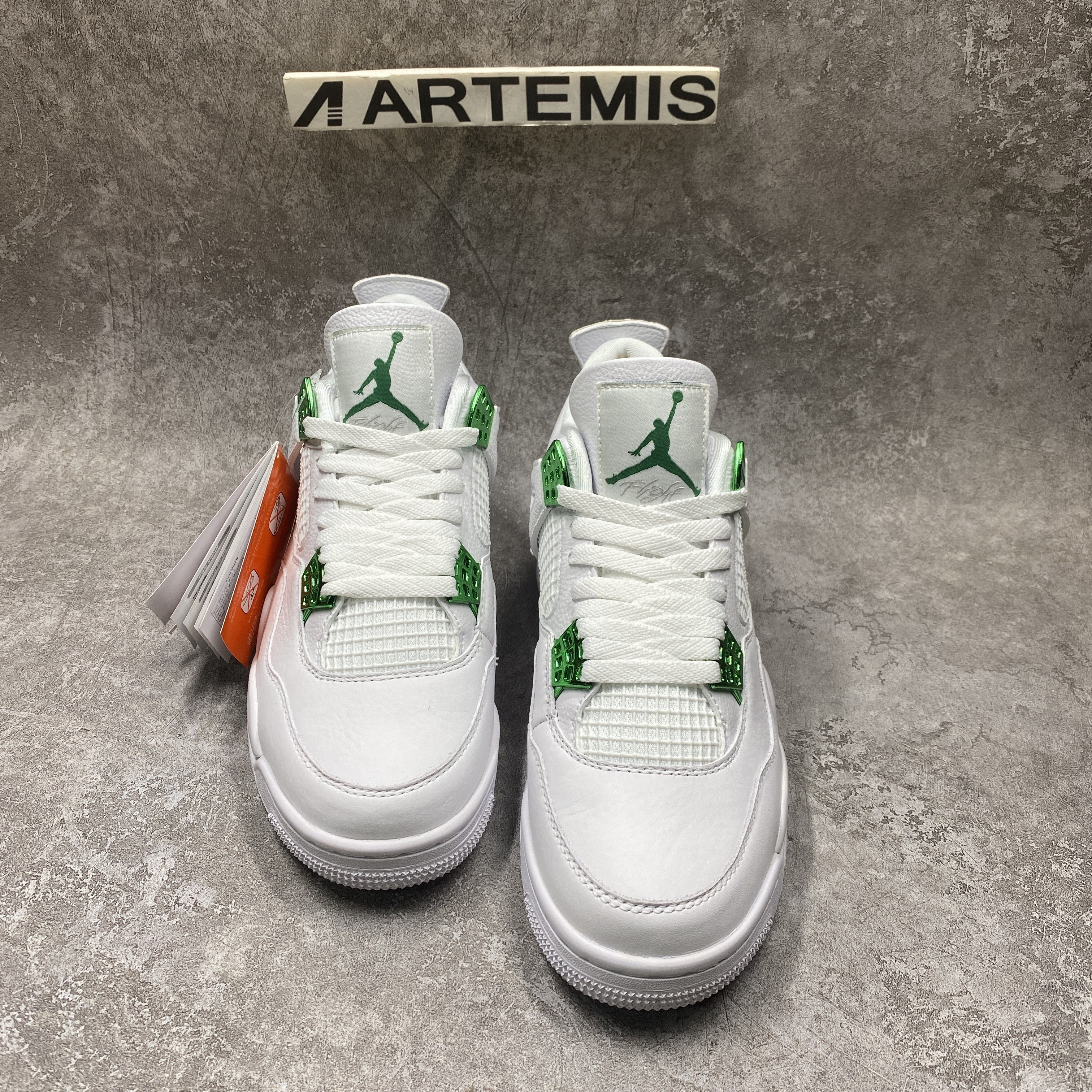 Air Jordan 4 Retro Metallic Green