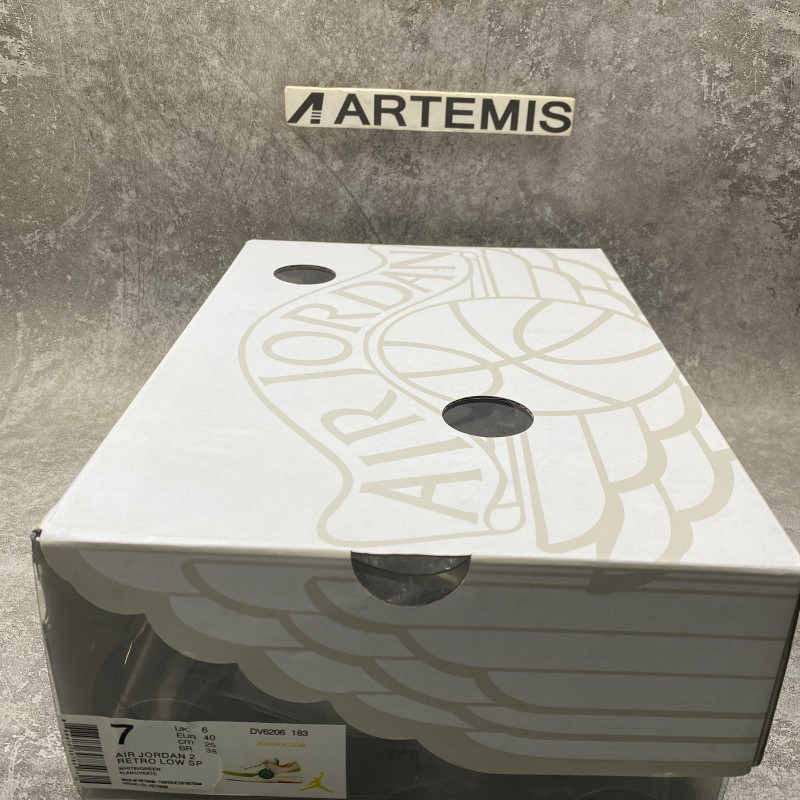 Air Jordan 2 Retro Low TITAN