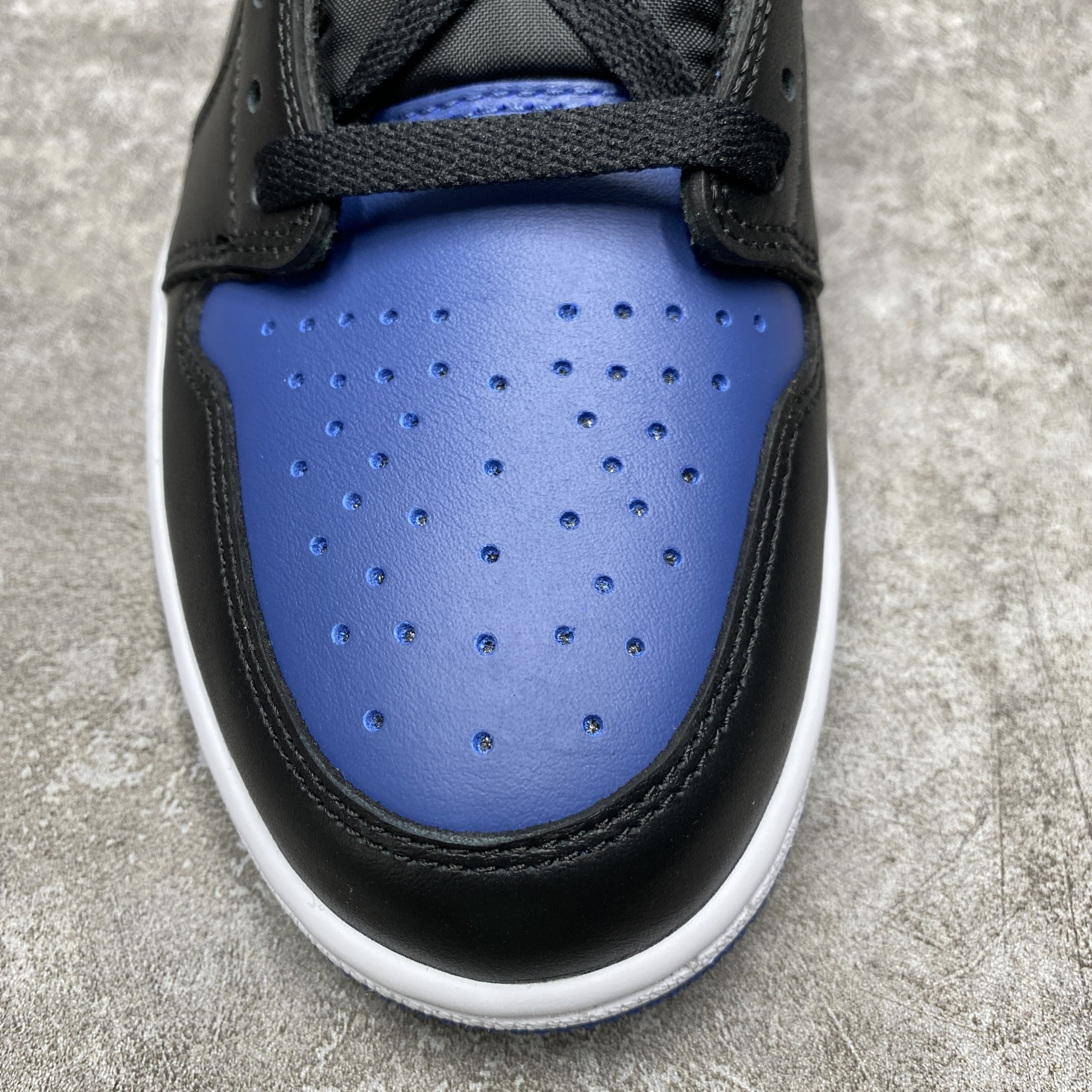 Jordan 1 Retro Low OG Mystic Navy