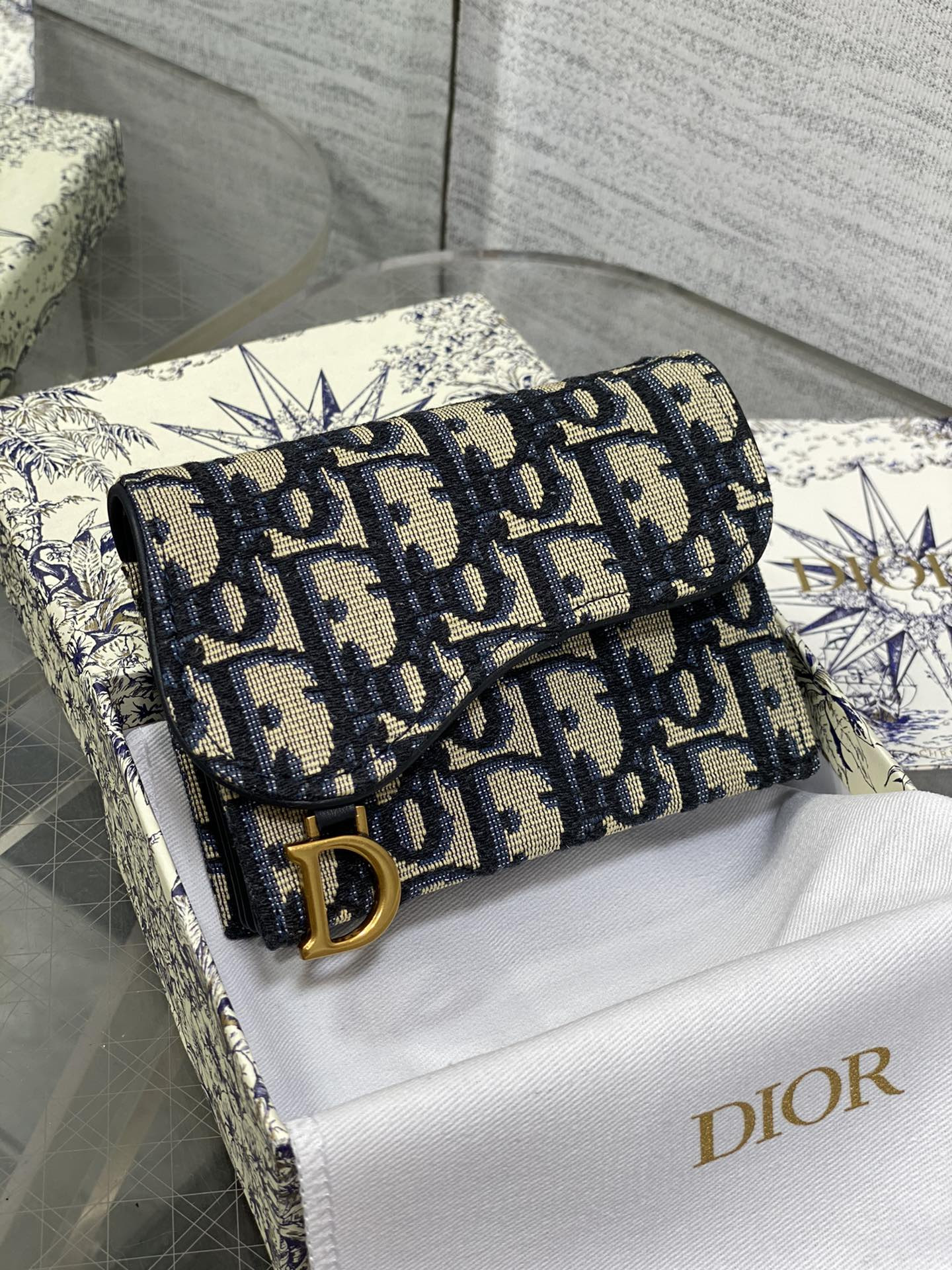 D*or card holder 12-10-5cm