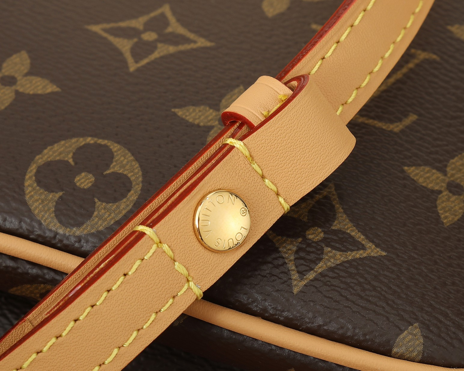 LV  Liv Pochette  M83008 9.6 x 5.3 x 2.6 inches