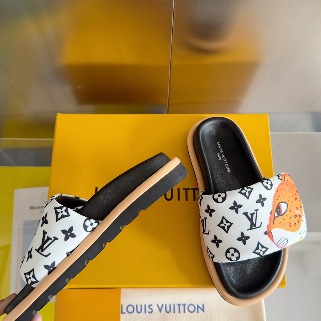 LV Pool Pillow Flat Comfort Mule