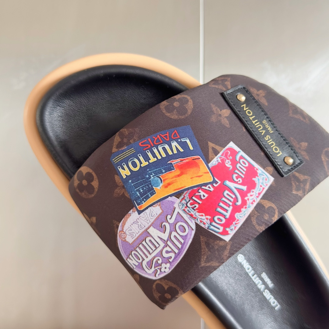 LV Pool Pillow Flat Comfort Mule