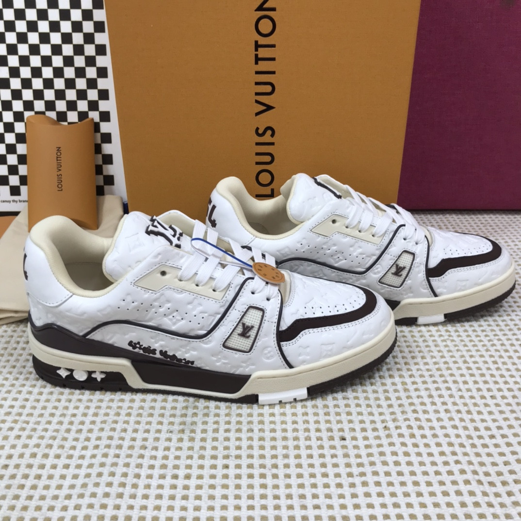 UA LV Trainer Sneaker