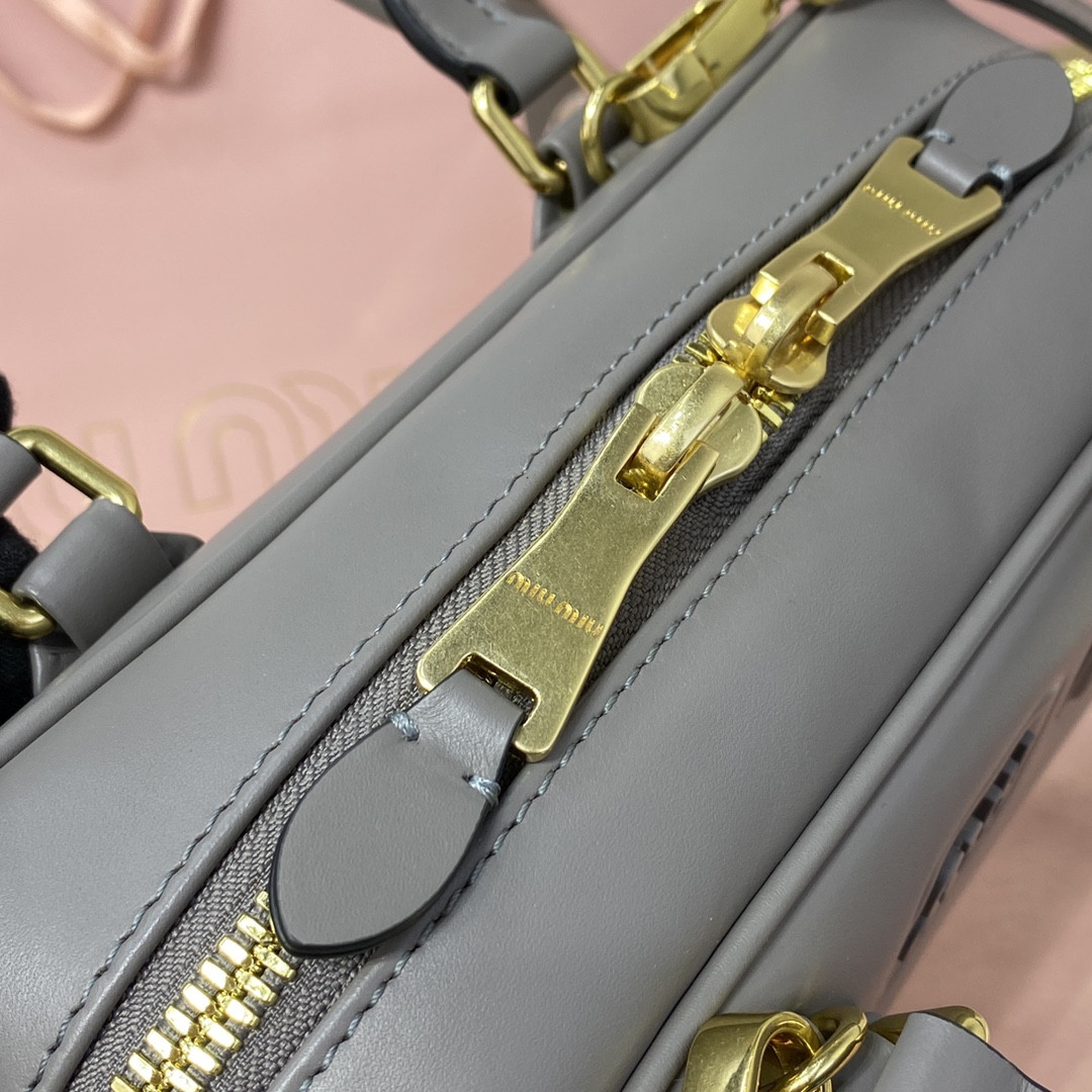 Miu Miu Arcadie leather bag 10.5x22x7.5cm