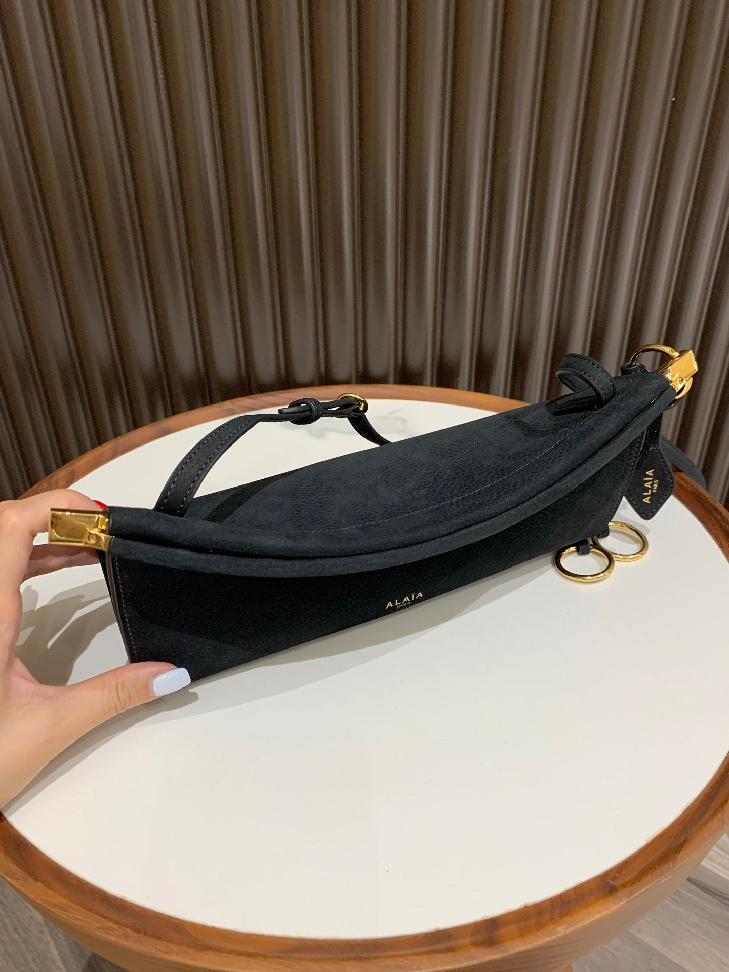 ALAÏA LE CLICK EAST WEST SMALL BAG 25x12.5x7cm