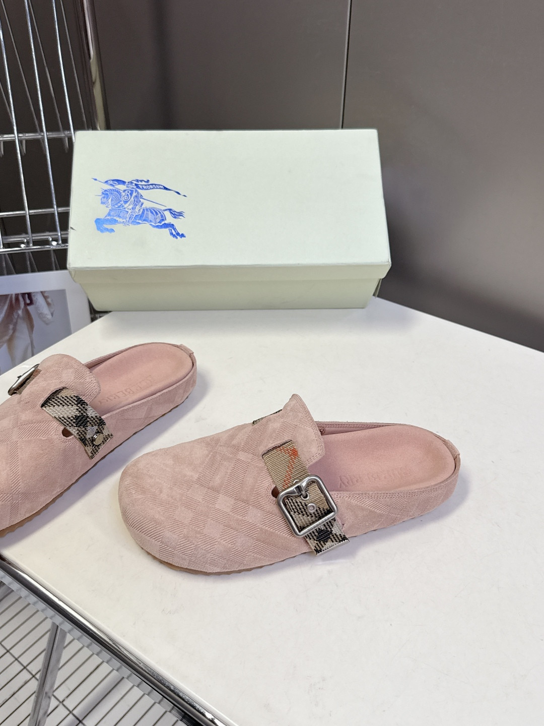 ua B**rry check suede urchin clogs