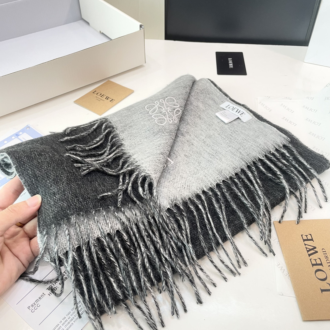 L0ew* scarf 38x180cm 100% cashmere