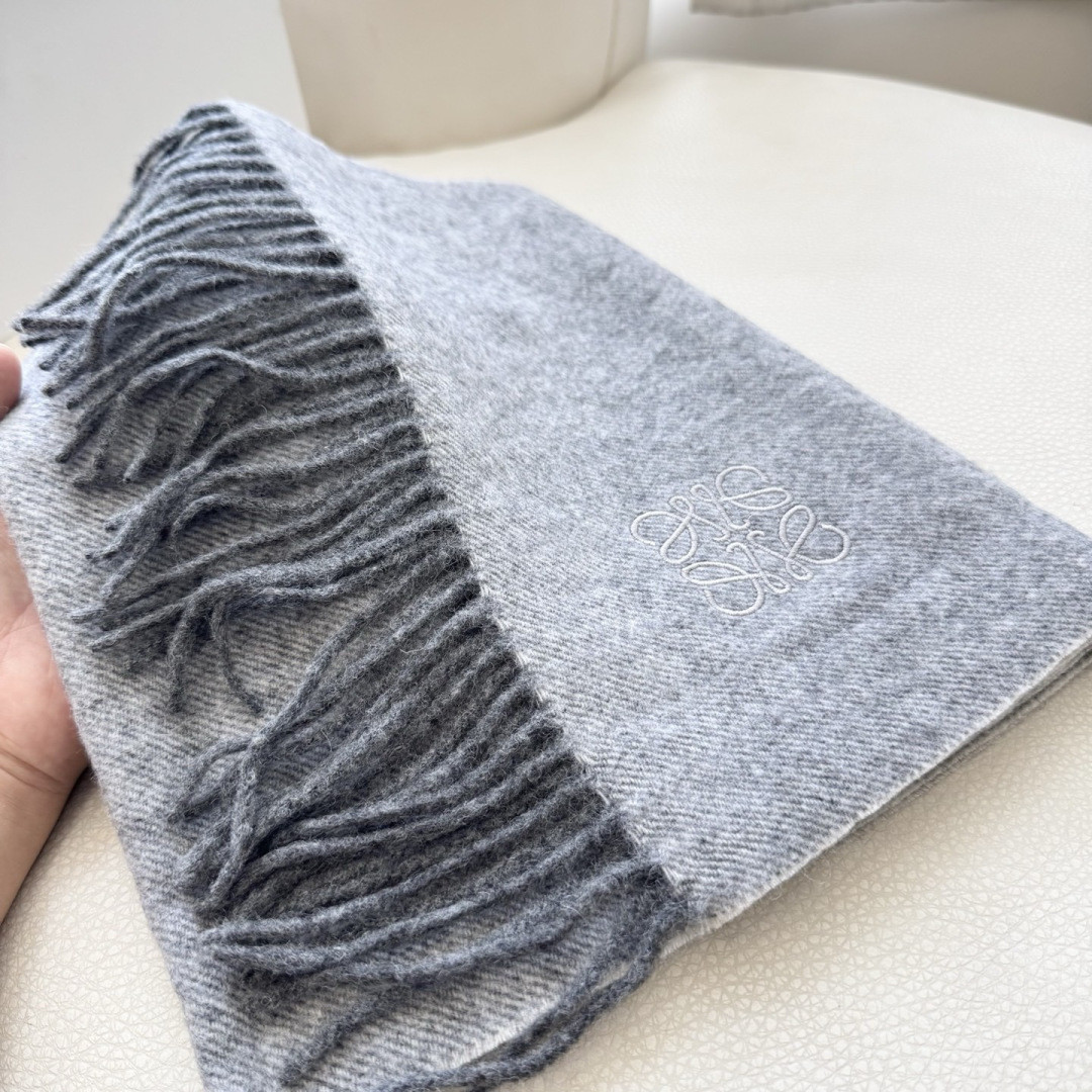 L0ew* scarf 32x180cm