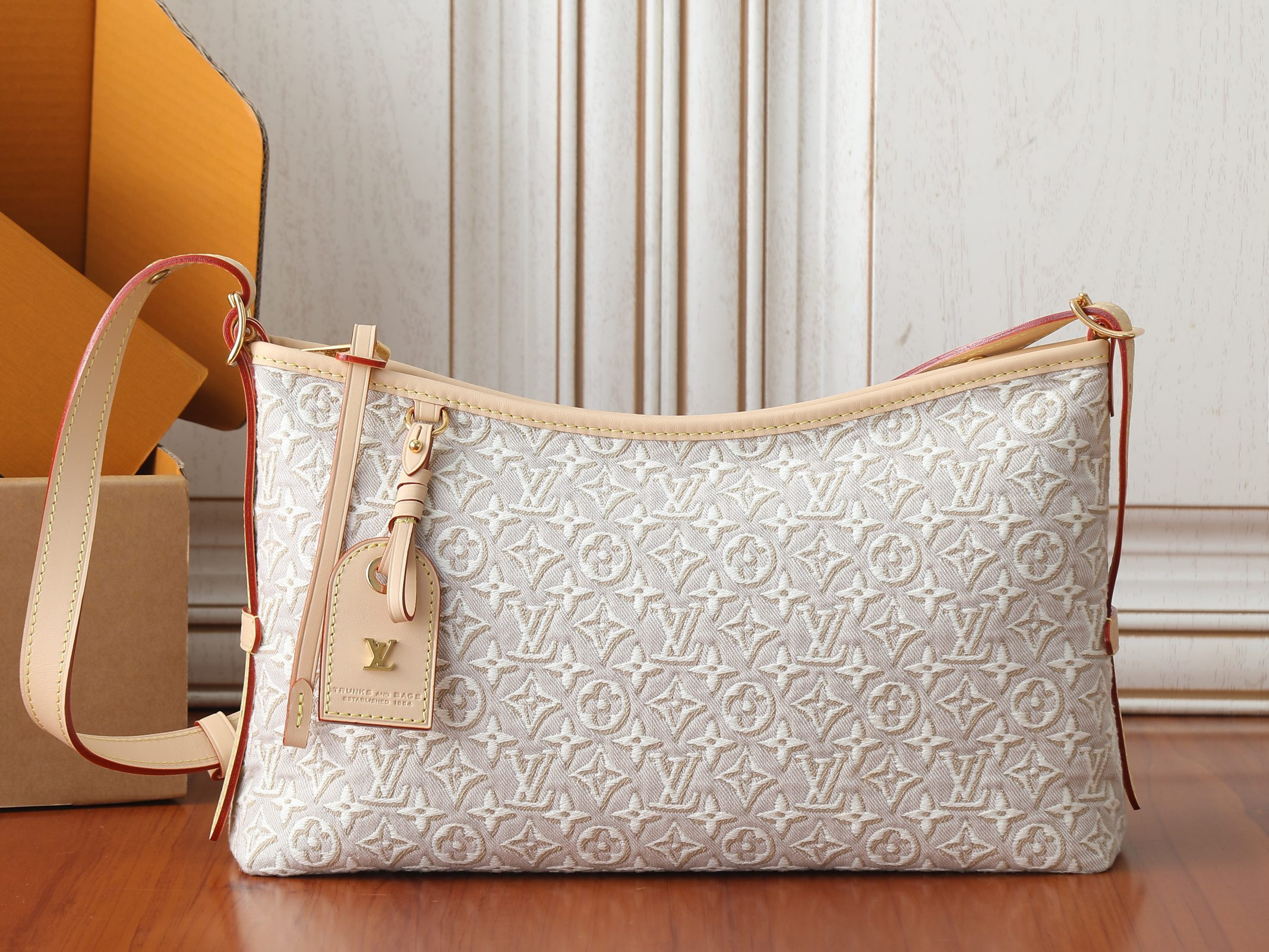LV Carryall East-West M2A136 36x19x10cm